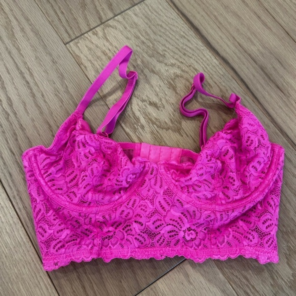 NWOT Xhilaration Hot Pink Lace Bralette
